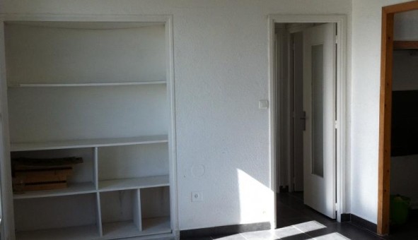 Logement �tudiant T3 &agrave; N�mes (30000)