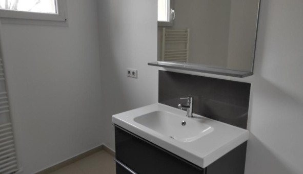 Logement �tudiant T3 &agrave; Noisy le Grand (93160)