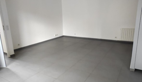 Logement �tudiant T3 &agrave; Noisy le Grand (93160)