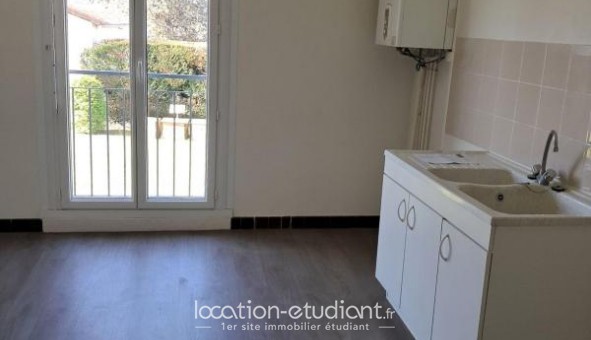 Logement �tudiant T3 &agrave; Nou�tre (37800)