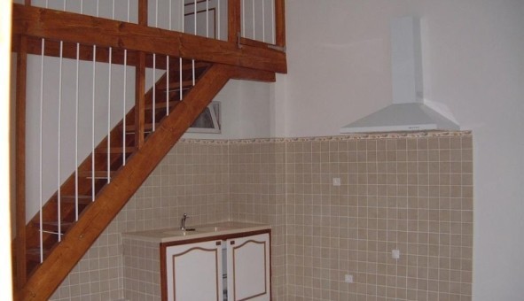 Logement �tudiant T3 &agrave; Olli�res (83470)