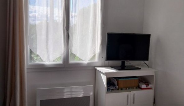 Logement �tudiant T3 &agrave; Olli�res (83470)
