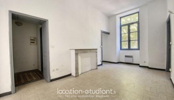 Logement tudiant T3 à Orange (84100)