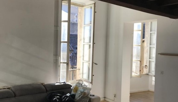 Logement étudiant T3 à Orange (84100)