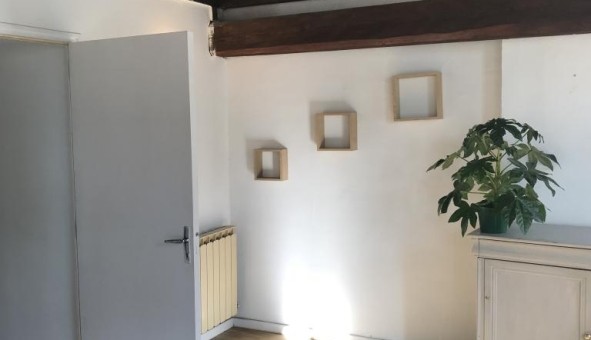 Logement étudiant T3 à Orange (84100)