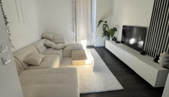 Logement étudiant Location T3 Vide Orange (84100)