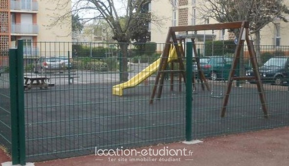 Logement tudiant T3 à Orange (84100)
