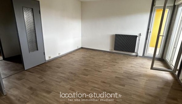 Logement tudiant T3 à Orange (84100)