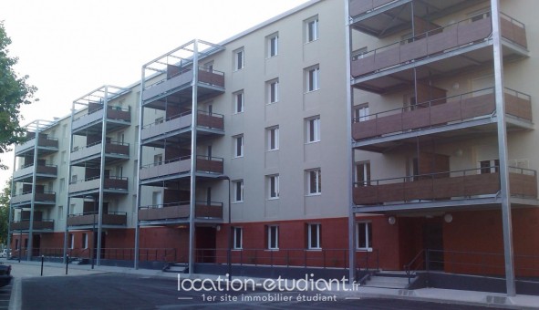 Logement tudiant Location T3 Vide Orange (84100)