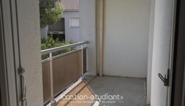 Logement tudiant T3 à Orange (84100)