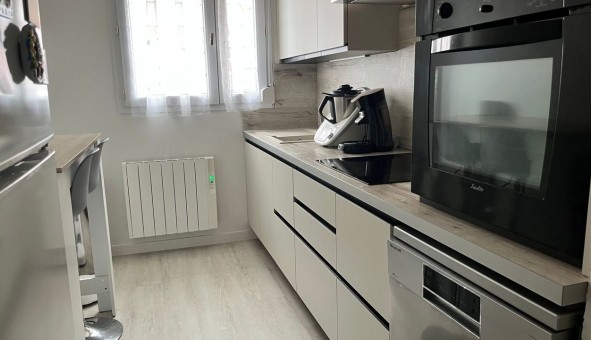 Logement �tudiant T3 &agrave; Orli�nas (69530)