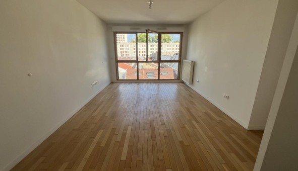 Logement tudiant T3 à Pantin (93500)