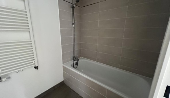 Logement tudiant T3 à Pantin (93500)