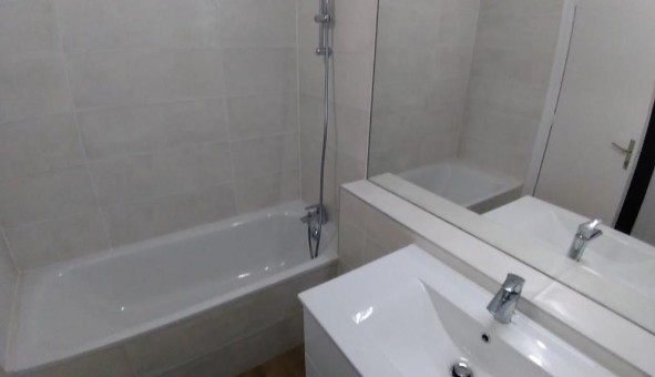 Logement �tudiant T3 &agrave; Paris 10�me arrondissement (75010)