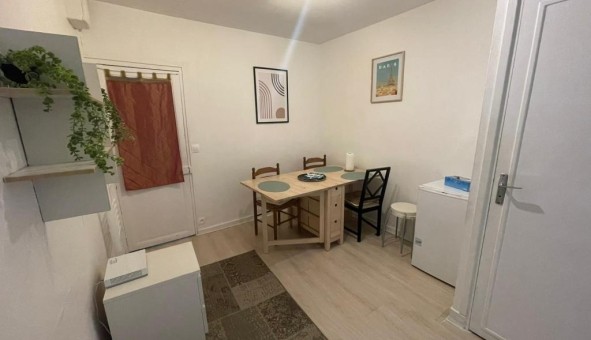Logement tudiant Location T3 Vide Paris 15me arrondissement (75015)
