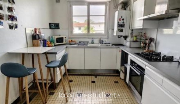 Logement étudiant T3 à Pau (64000)