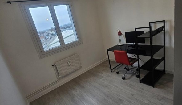 Logement �tudiant T3 &agrave; Pierre B�nite (69310)