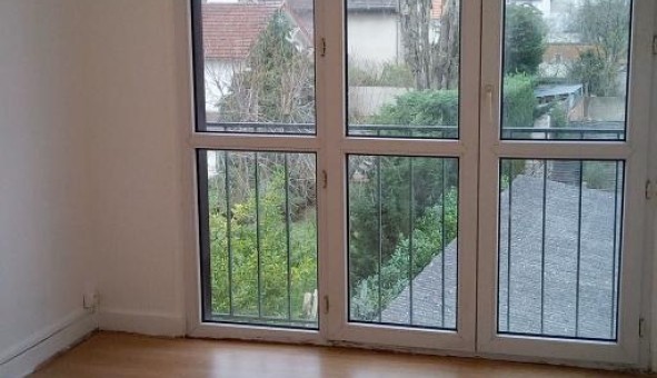 Logement tudiant T3 à Poissy (78300)