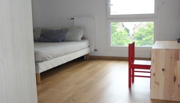Logement tudiant T3 à Poissy (78300)