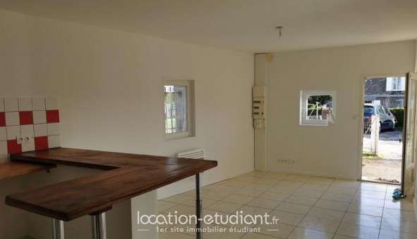 Logement tudiant Location T3 Vide Pugnac (33710)