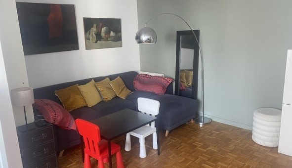 Logement tudiant Location T3 Vide Puteaux (92800)