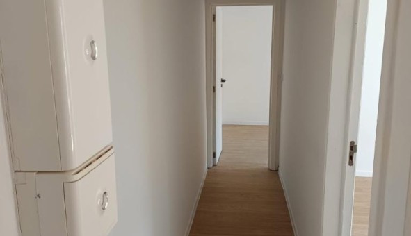 Logement �tudiant T3 &agrave; Qui�vrechain (59920)