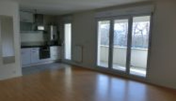 Logement étudiant Location T3 Vide Rennes (35000)