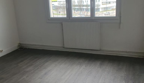 Logement tudiant T3 à Rez (44400)