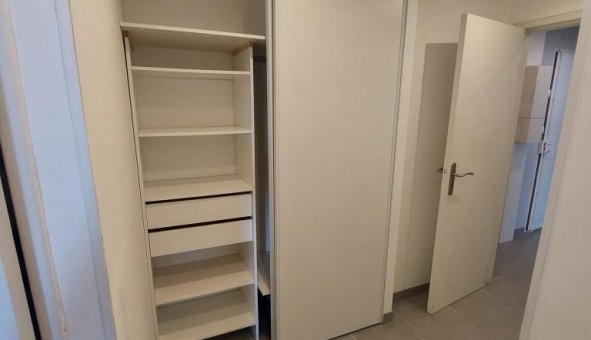 Logement tudiant T3 à Rez (44400)
