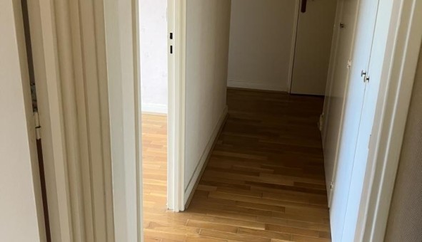 Logement tudiant T3 à Ris Orangis (91000)