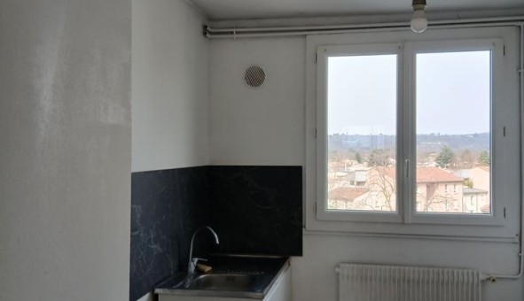 Logement �tudiant T3 &agrave; Romans sur Is�re (26100)
