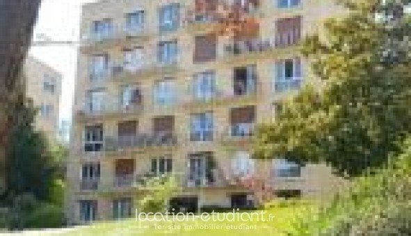 Logement tudiant T3 à Saint Cloud (92210)