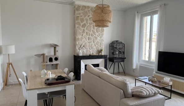 Logement tudiant T3 à Saint Estphe (33180)