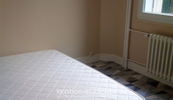 Logement étudiant T3 à Saint Étienne (42100)