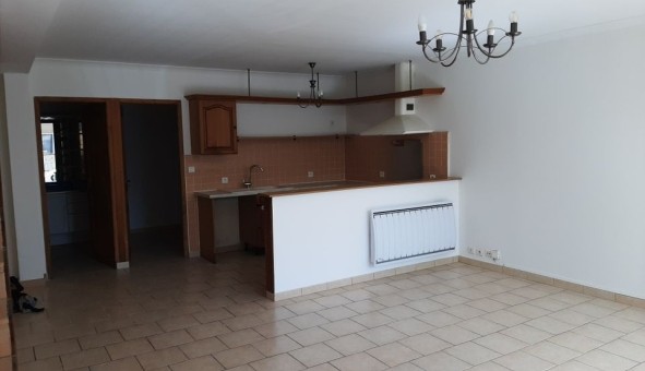 Logement �tudiant T3 &agrave; Saint Gilles (30800)