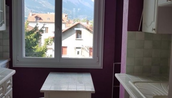 Logement tudiant T3 à Saint Martin d'Hres (38400)