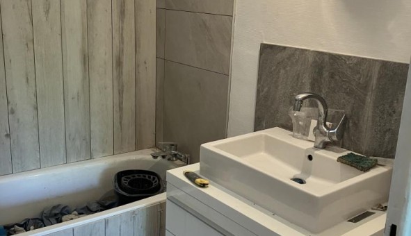 Logement tudiant T3 à Saint Martin d'Hres (38400)