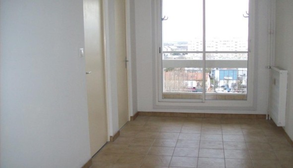 Logement tudiant T3 à Saint Priest (69800)