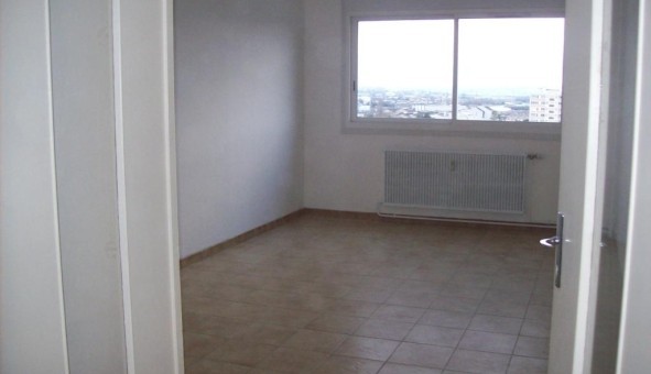 Logement tudiant T3 à Saint Priest (69800)