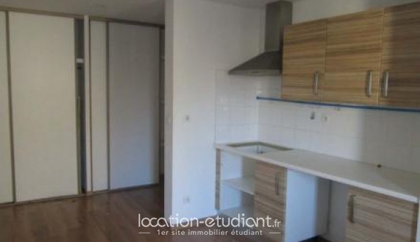 Logement étudiant T3 à Saint Zacharie (83640)