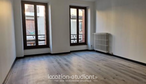 Logement tudiant Location T3 Vide Sainte Eulalie d'Olt (12130)