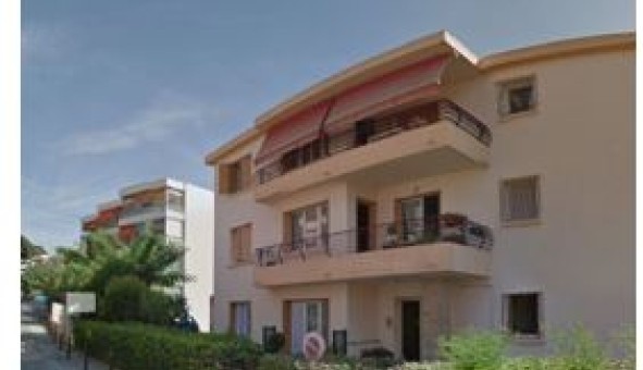 Logement tudiant T3 à Sanary sur Mer (83110)