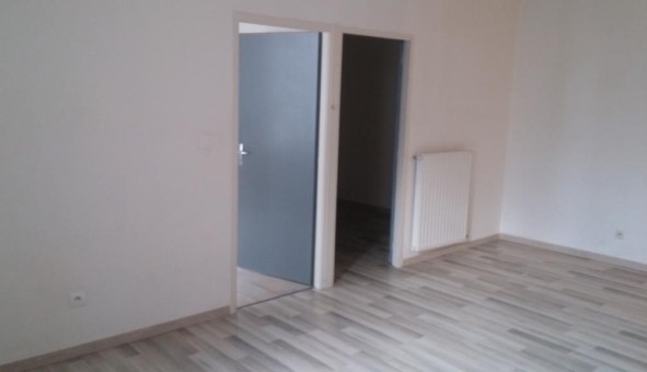 Logement tudiant T3 à Sedan (08200)
