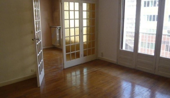 Logement tudiant T3 à Sedan (08200)