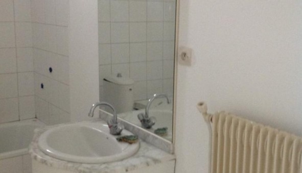 Logement étudiant Location T3 Vide Sedan (08200)