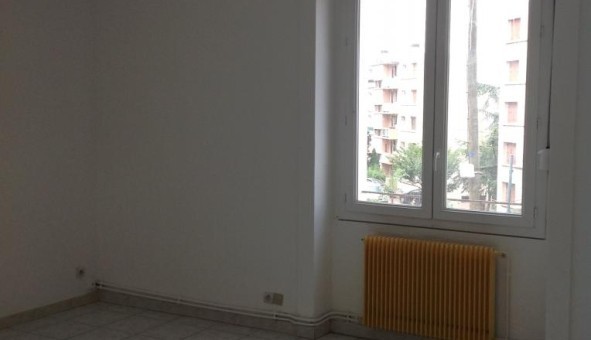 Logement tudiant T3 à Sedan (08200)