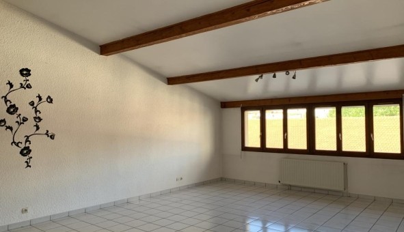 Logement tudiant T3 à Sedan (08200)