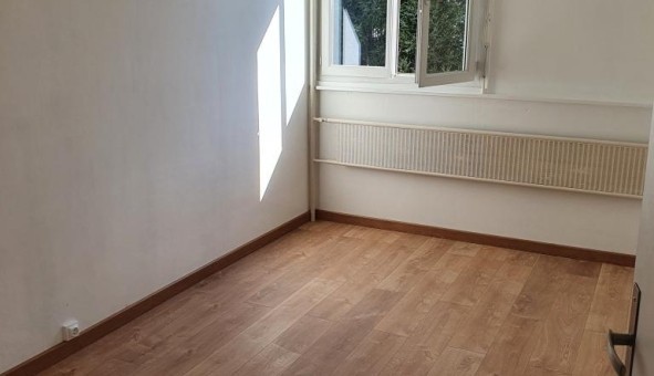 Logement tudiant T3 à Sedan (08200)