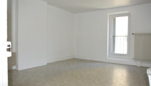 Logement tudiant T3 à Sedan (08200)