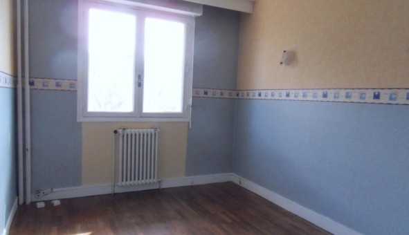 Logement étudiant Location T3 Vide Sedan (08200)